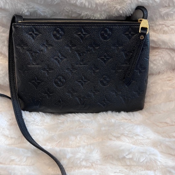 ******SOLD*******Louis Vuitton Twice Bag - Picture 2 of 11